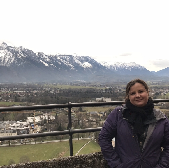 Meet your Posher, Shannon - Picture 2 of 4